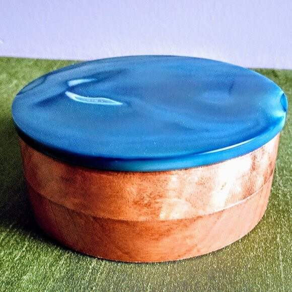 Boutique Brasil Natural Blue Agate Round Wood Box - Picture 2 of 4